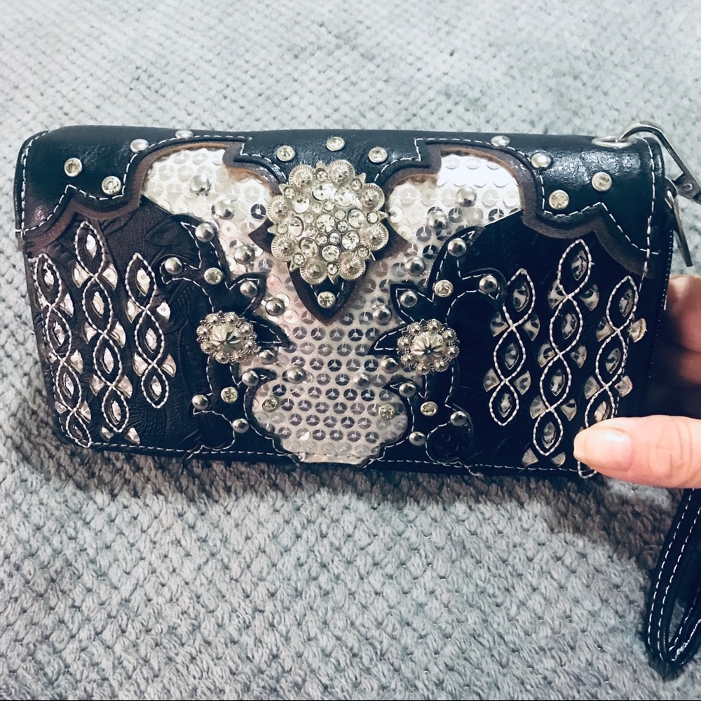 Wrist wallet